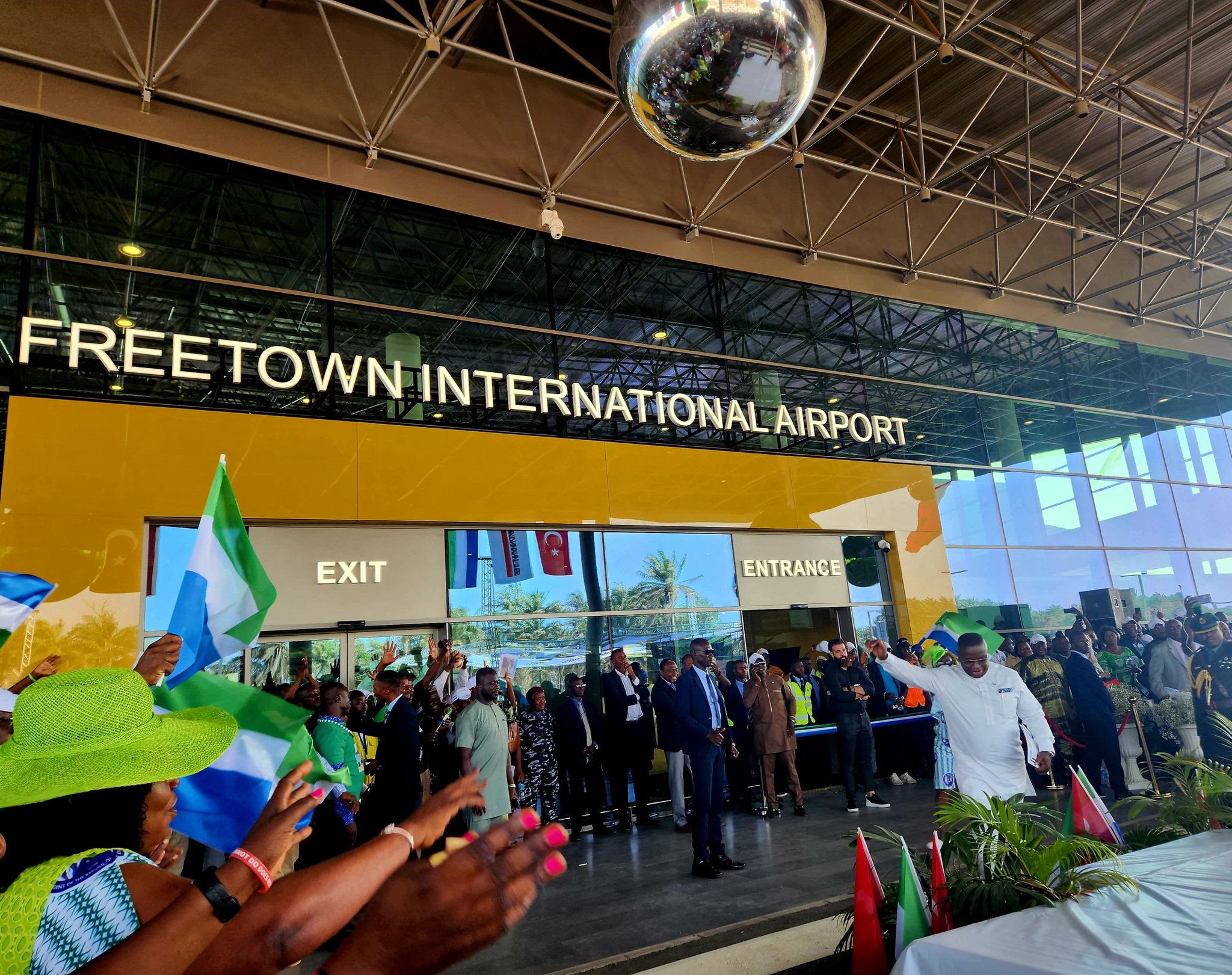 Sierra Leone’s UltraModern Freetown International Airport Opens APTA